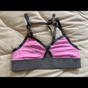 Lululemon sportsbra